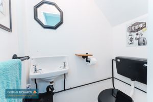 Cloakroom- click for photo gallery